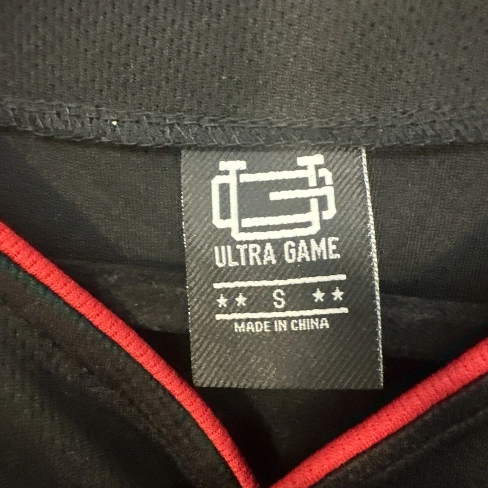 Chicago‎ Bulls Ultra Game Basketball Baseball Button Up Jersey Mens SZ SM Black